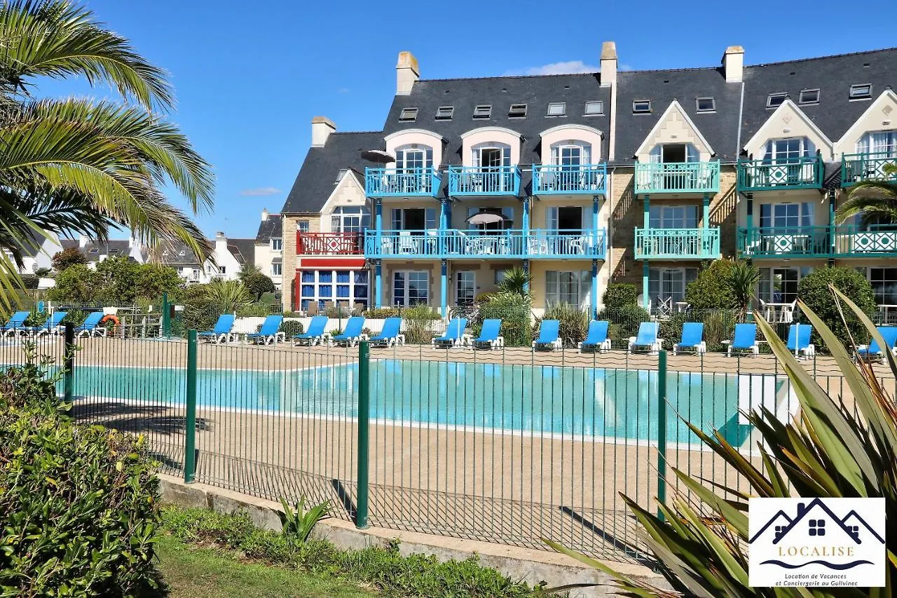 Au Guilvinec Seaview: Beachfront Retreat with Pool and Garden Apartment