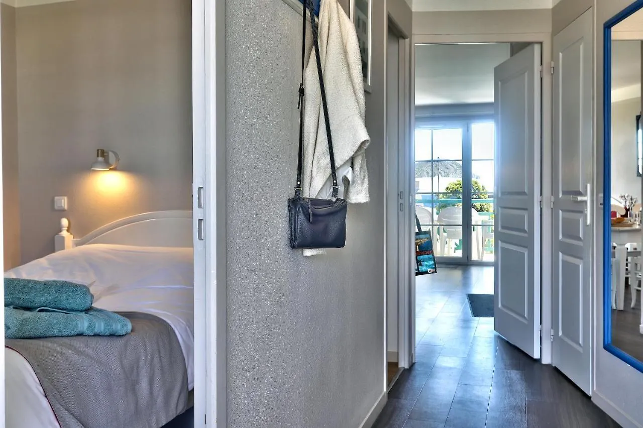 Au Guilvinec Seaview: Beachfront Retreat with Pool and Garden 0*,  France